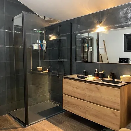 Casa vacanze Maison 4 Chbs Avec Jacuzzi, Au Pied De La Piste Cyclable *