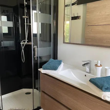 Maison 4 Chbs Avec Jacuzzi, Au Pied De La Piste Cyclable
