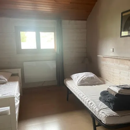 Σπίτι διακοπών Maison 4 Chbs Avec Jacuzzi, Au Pied De La Piste Cyclable