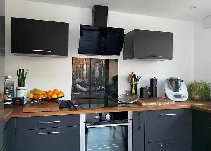 Maison 4 Chbs Avec Jacuzzi, Au Pied De La Piste Cyclable Σπίτι διακοπών *