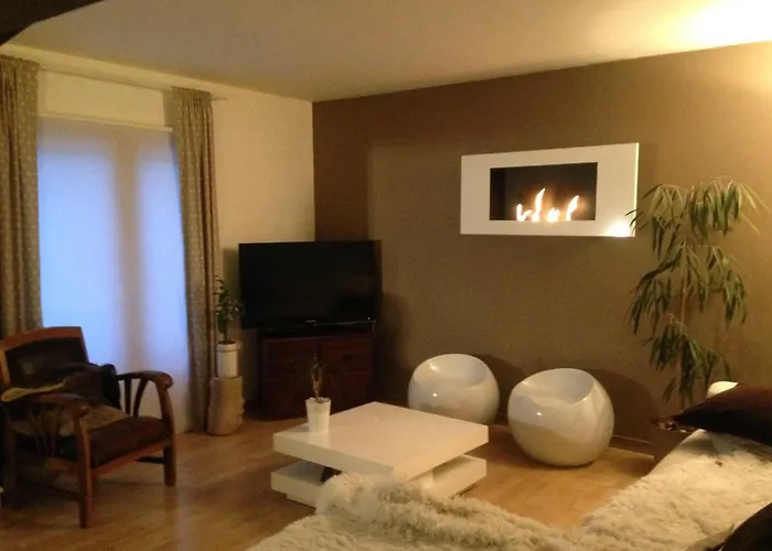 Maison 4 Chbs Avec Jacuzzi, Au Pied De La Piste Cyclable *