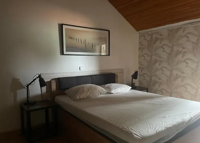 Maison 4 Chbs Avec Jacuzzi, Au Pied De La Piste Cyclable بيت للعطل