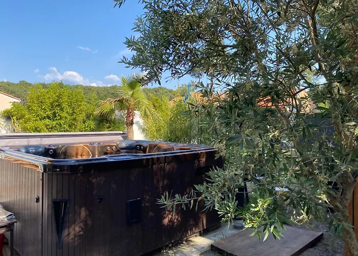 Maison 4 Chbs Avec Jacuzzi, Au Pied De La Piste Cyclable بيت للعطل لاكانو